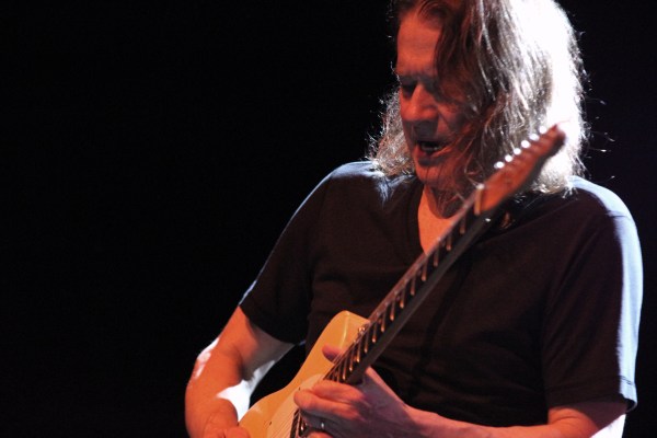 Robben Ford  05-05-15  Het Depot Leuven 088